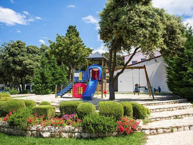 Premium Mobile Home In Novalja Exterior photo